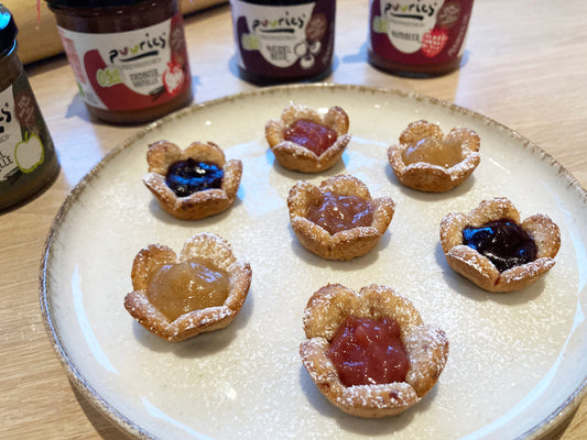 Blumentöpfchen mit puuries gefüllt